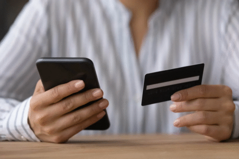 What are the main credit card scams in the US?